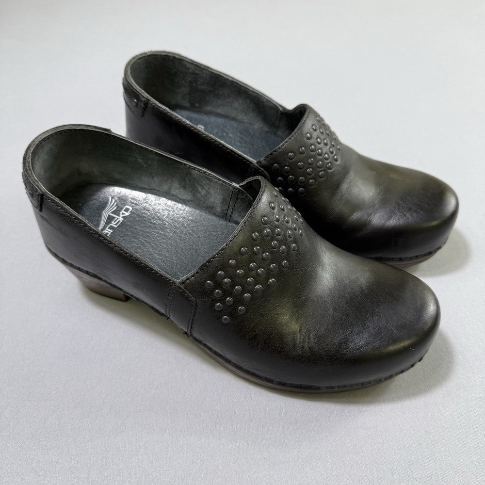 Dansko Mavis Black Leather Studded‎ Clogs Women's Size 37 EU 6.5 US Clean EUC